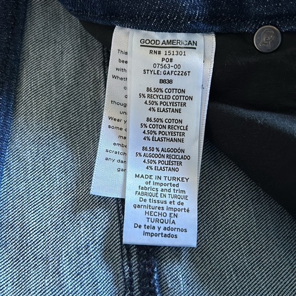 Good American Multi-Size Jeans - Picture 5 of 6